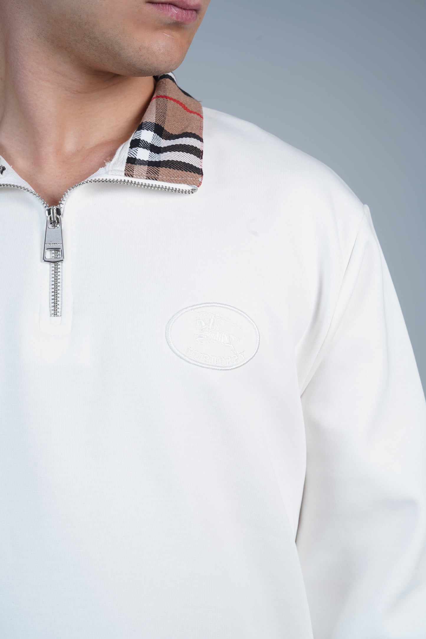 Burberry Yarım Fermuarlı Uzun Kollu Üst