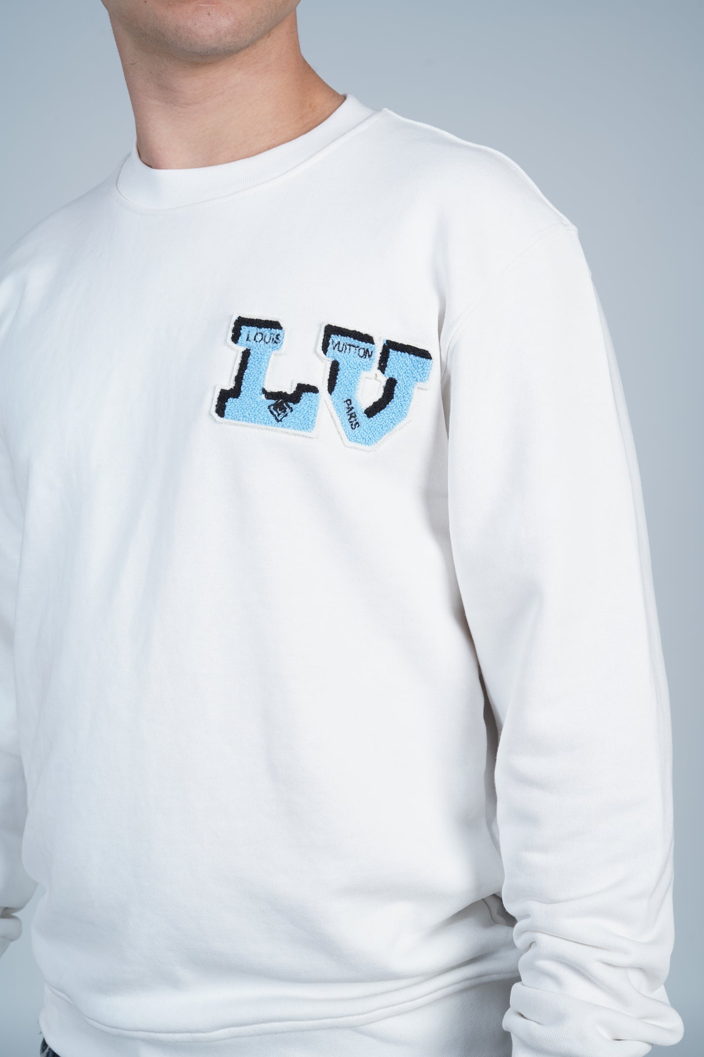 Louis Vuitton x Bugs Bunny Karakterli Sırt Baskılı Sweatshirt